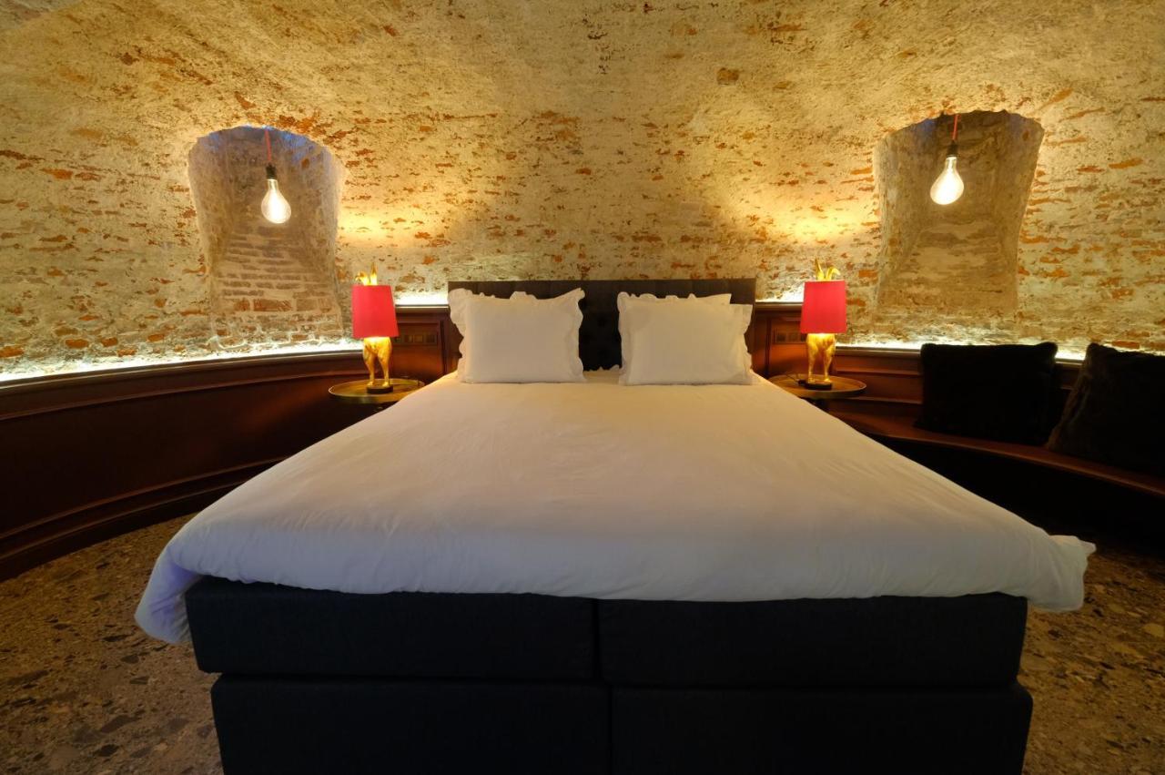 Bed and breakfast Secret Jacuzzi Mons - Parking Prive Gratuit Extérieur photo