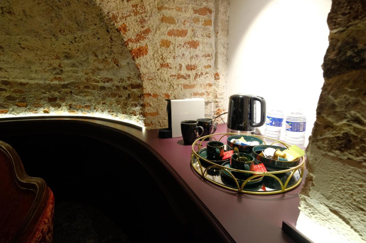 Bed and breakfast Secret Jacuzzi Mons - Parking Prive Gratuit Extérieur photo
